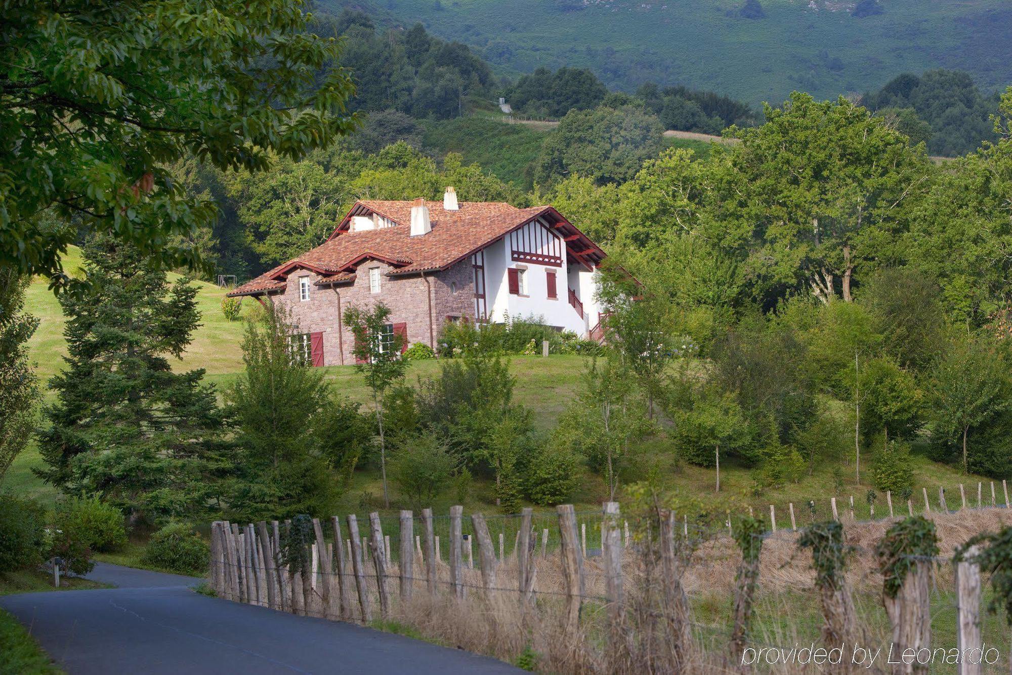 Auberge Ostapé Bidarray Ausstattung foto